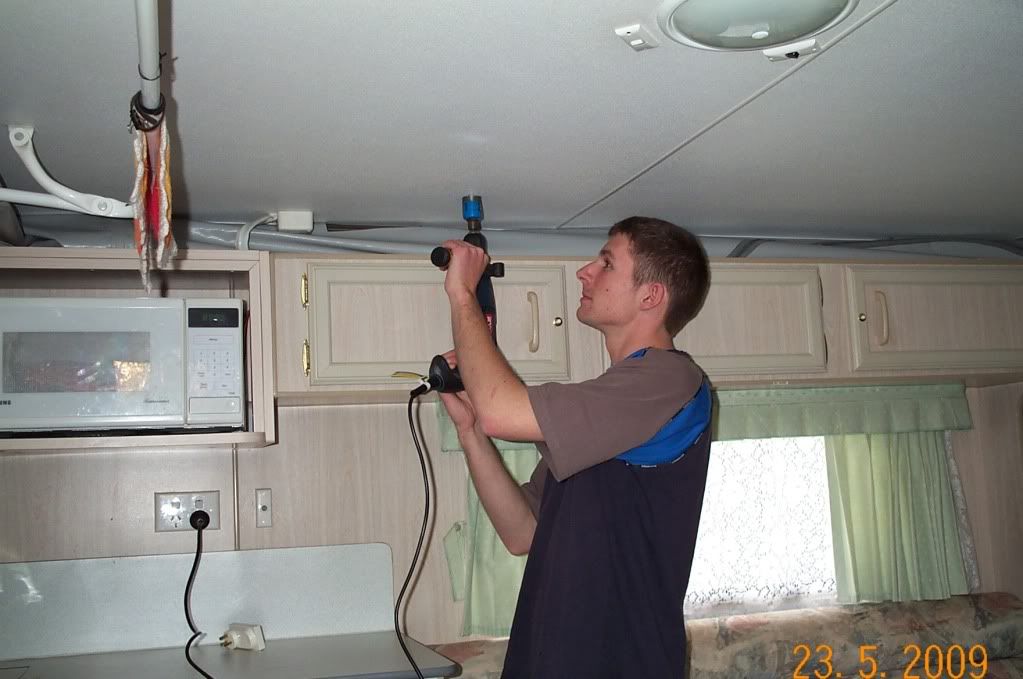 TV antenna how to install a new winegard sensar Classic Caravans