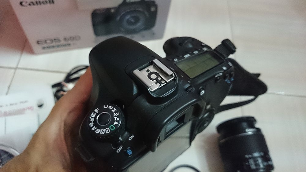 canon 60D + lens 18-55 - 4