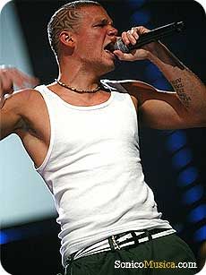 VIDEO DE CALLE 13 JAPON PON video de calle 13 japon pon: