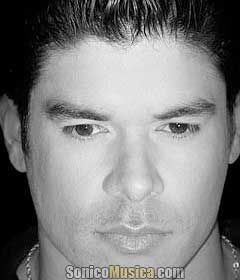 JERRY RIVERA VUELA MUY ALTO LETRAS jerry rivera vuela muy alto letras: