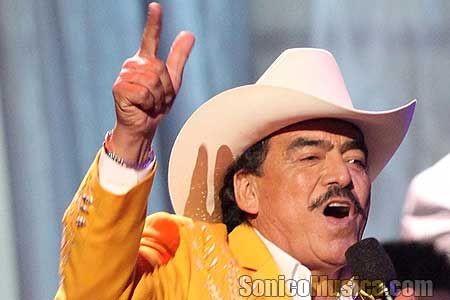 El cantautor mexicano Joan Sebastian sigue siendo atacado por <b>Edwin Lanuza</b>, ... - joan-sebastian-3