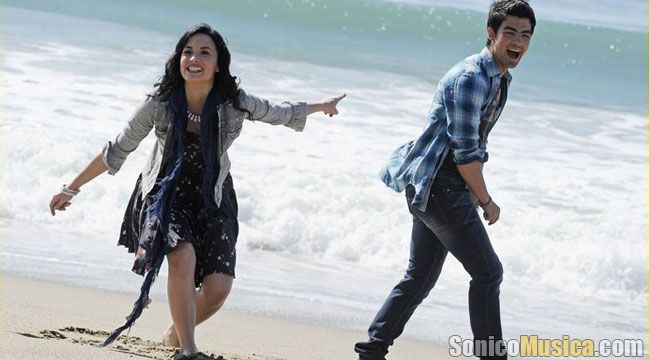 Demi Lovato habla de su ex Joe Jonas