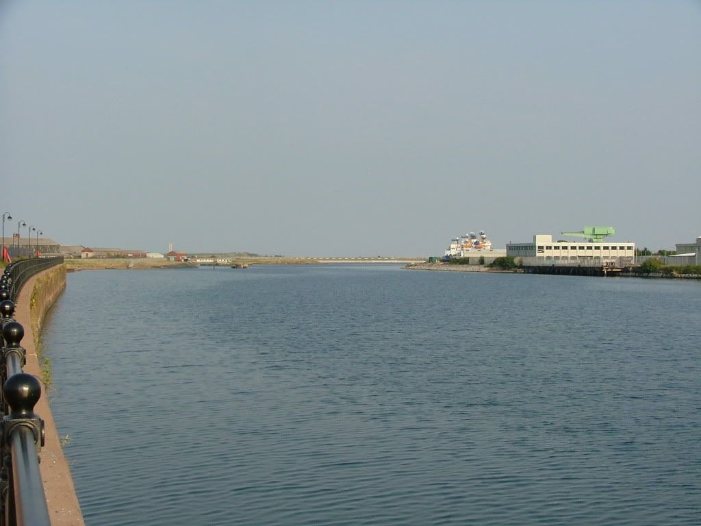 quaysideviewofchannel.jpg